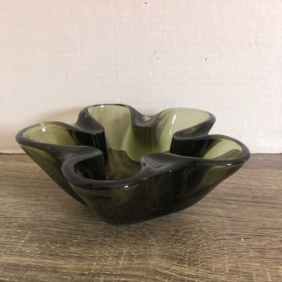 Vtg Franciscan Smokey Glass Flower Shape Bowl - Picture 3 of 10